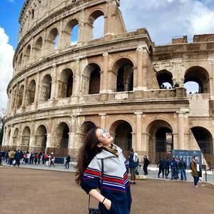 Meet your Posher, Vania